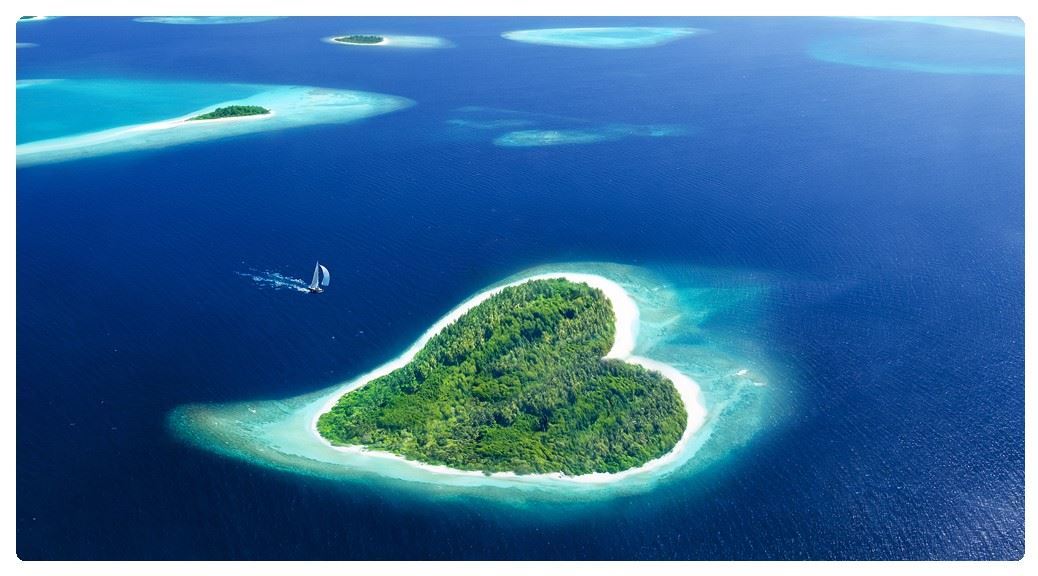 Maldives-heart-island-over-50-holiday